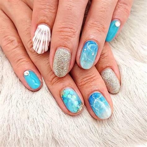 Beachy witch nails